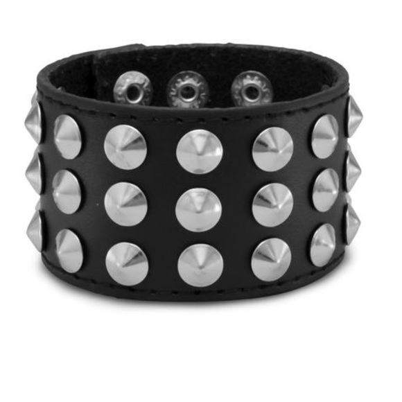Black Stud bracelet - Picture 2 of 4